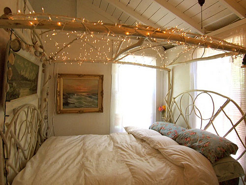 Yılbaşı Işıklarıyla Romantik Yatak Odaları 