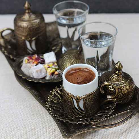 Baş Ağrısını Önlemek ve Tedavi Etmek İçin Türk Kahvesi 