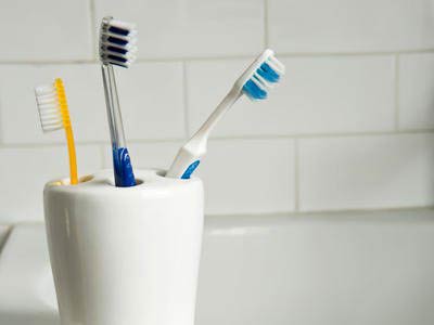 Diş Fırçasının Üzerinde Virüsler Birikir 