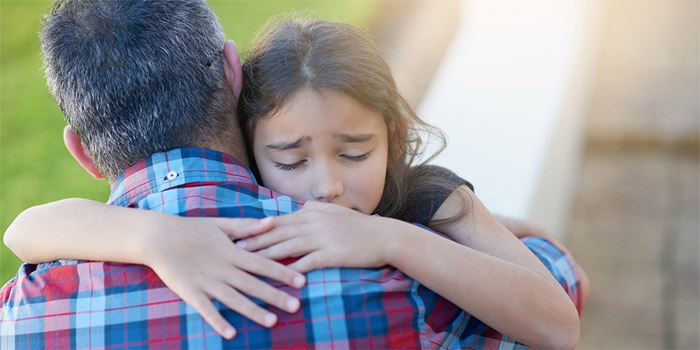 Çocuğunuza Korkularıyla Baş Etmesini Sağlamanın 7 Yolu