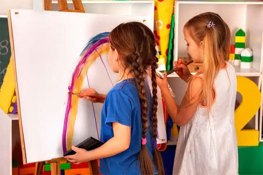 Yaz Tatilinde Çocukları Sanatla Buluşturan Atölyeler