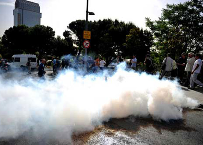 Taksim Gezi Parkına Giriş Yasaklandı