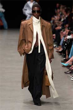 Vogue’a Göre 2026 İlkbahar/Yaz Modasında Öne Çıkan Trendler Vogue’a Göre 2026 İlkbahar/Yaz Modasında Öne Çıkan Trendler