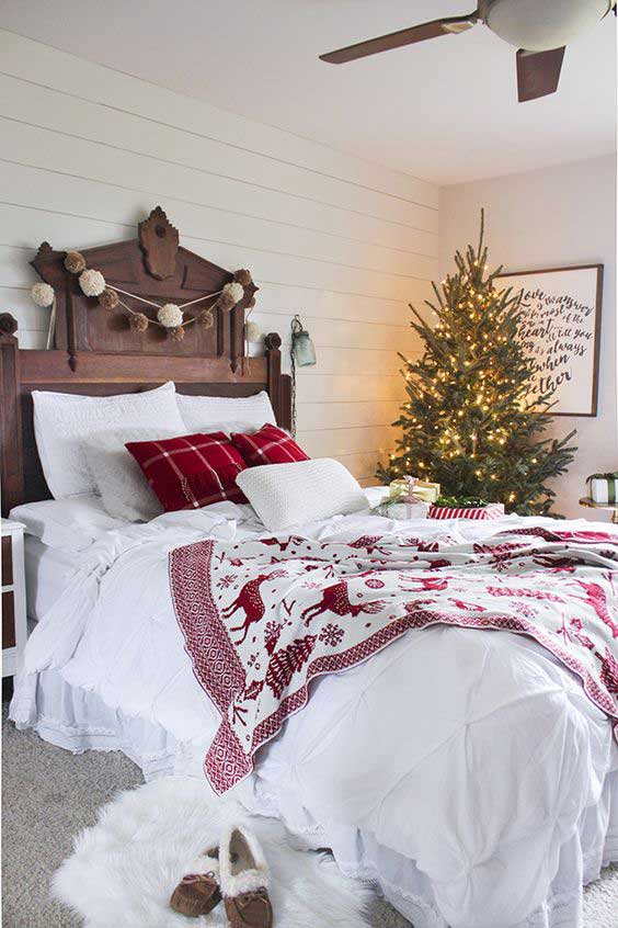 Yılbaşına Özel Kırmızı Beyaz Yatak Odası Dekorasyonları