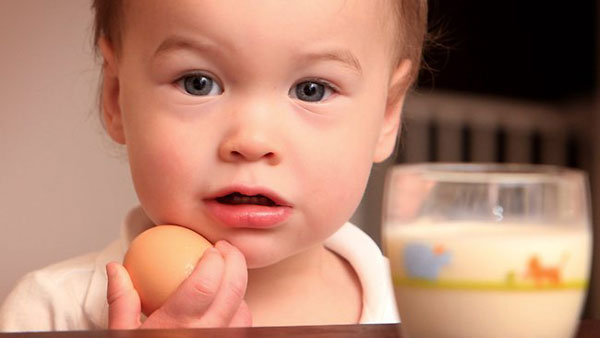 Bebeklerde Gıda Alerjisine Neler Yol Açar