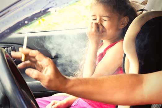 Çocukları Sigaradan Korumak İçin En Önemli Görev Anne Babalara Düşüyor