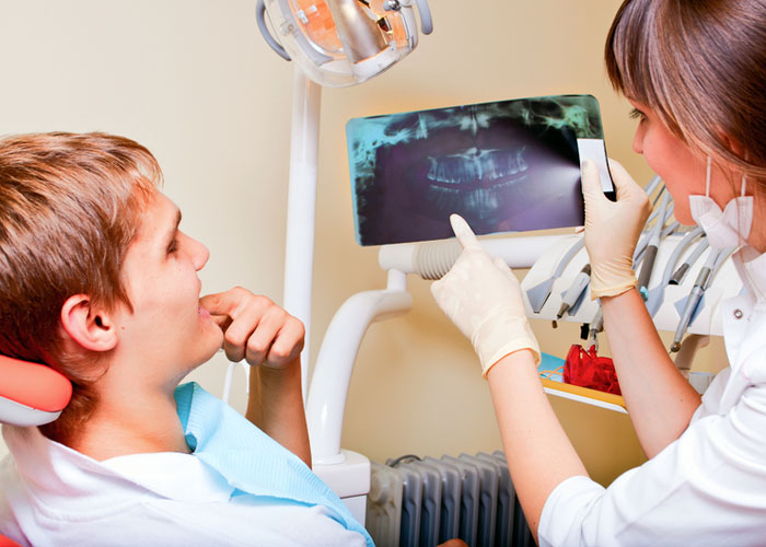 Diş Röntgeni Zararlı mı Değil mi