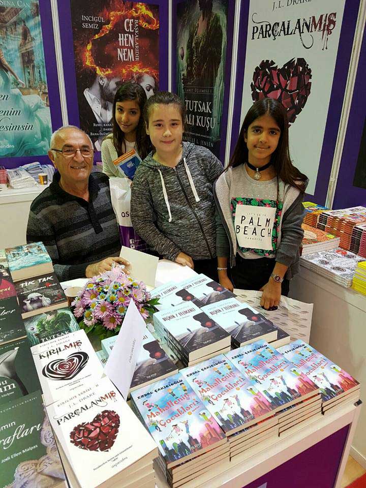 Yazar Erdal Çakıcıoğlu 1 Tuzla Çocuk Kitapları Fuarında
