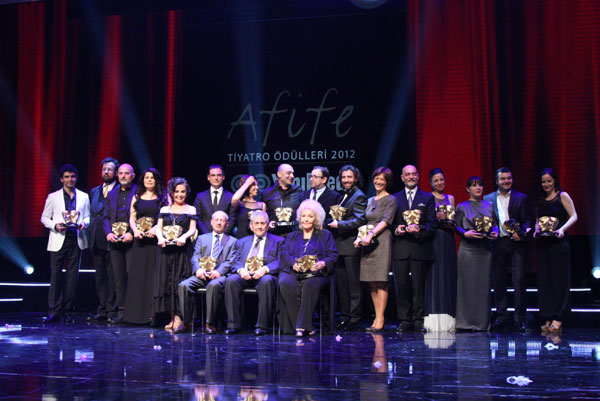 Yapıkredi Afife Tiyatro Ödüllerinden İBB Şehir Tiyatrolarına 9 Ödül