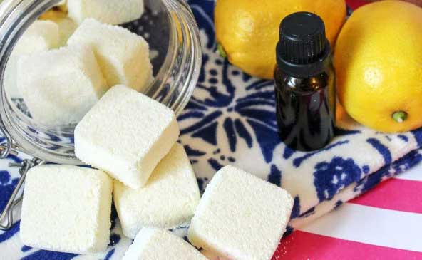 Evde Bulaşık Deterjanı Yapmak Artık Çok Kolay! Evde Bulaşık Deterjanı Yapmak Artık Çok Kolay!