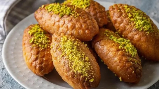 Kalburabastı Tarifi: Tam Kıvamında Şerbetli Geleneksel Tatlı Nasıl Yapılır?