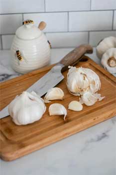 Fermente sarımsak balı nasıl yapılır?