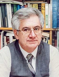  Prof. Dr. Ekrem Sezik