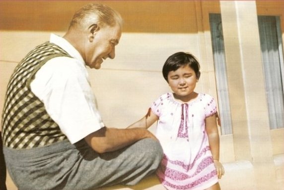 Atatürkün Özdeyişleri Ülkü Adatepe ile Canlı Sohbet Etkinliğini Kaçırmayın