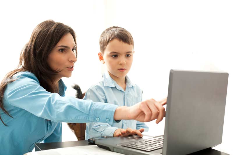 Çocuğunuzun İnternet Kullanıma Dikkat Edin 