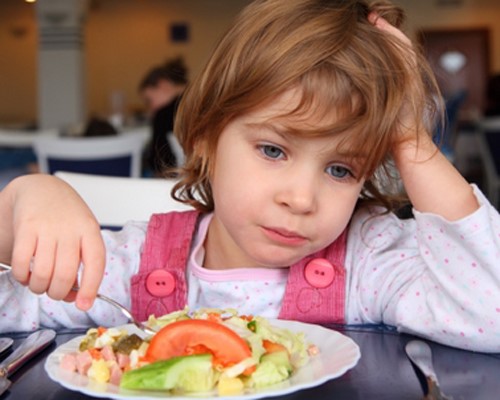İştahsız Çocuklara Yemek Yemeyi Sevdirmenin Yolları