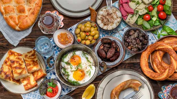 Kahvaltıyı Atlamayın: Yeni Araştırma Metabolik Sendrom Riskini Artırdığını Gösterdi Kahvaltıyı Atlamayın: Yeni Araştırma Metabolik Sendrom Riskini Artırdığını Gösterdi