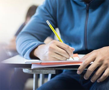 2025 Yükseköğretim Kurumları Sınavı’na (YKS) sayılı günler kala, İstanbul Rumeli Üniversitesi Rehberlik ve Tanıtım Koordinatö